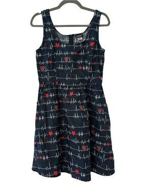Retrolicious EKG Heart Beat Pattern A-Line Dress in Navy Blue Size Medium